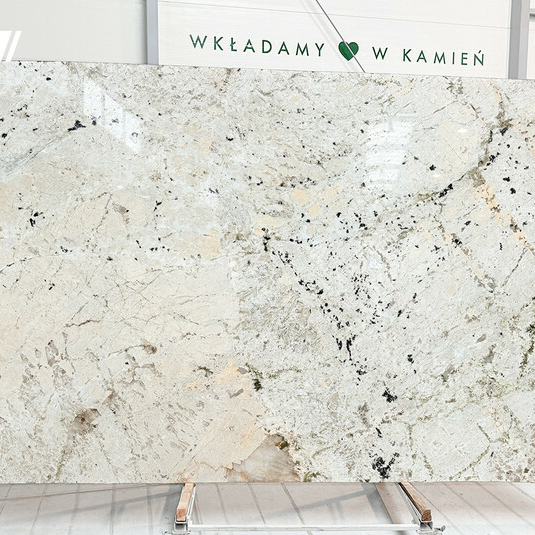 Гранит Alpinus White 2 cм полированный