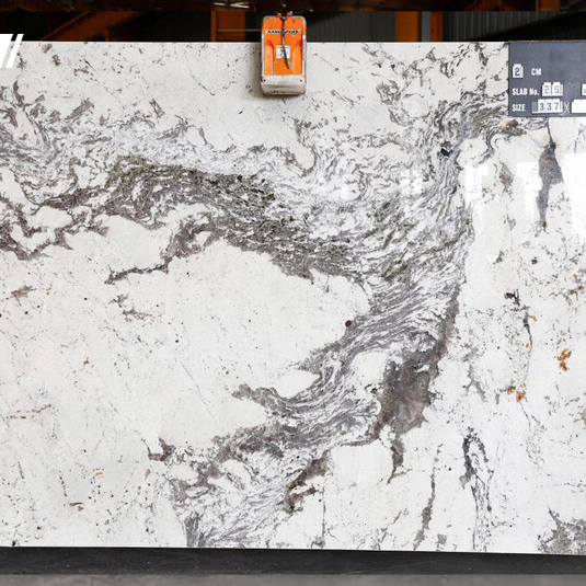 Granit Alaska Light 2 cm satynowany