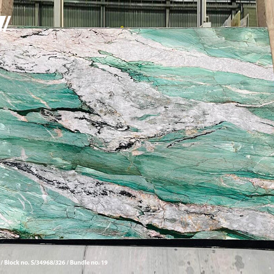 Granit Green Star 2 cm satynowany