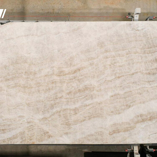 Kwarcyt Taj Mahal 2 cm satynowany