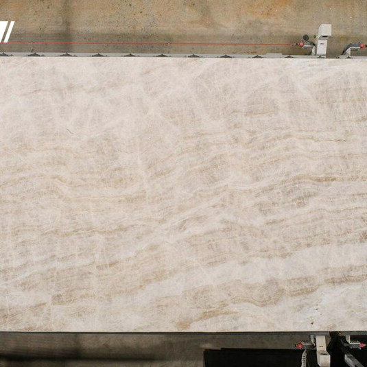 Kwarcyt Taj Mahal 2 cm satynowany